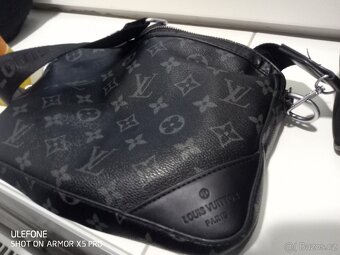Louis Vuitton Bag Black - 4