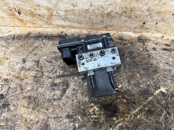 ŘÍDICÍ JEDNOTKA ABS CITROEN C4 1.6 HDI  9660934580 - 4