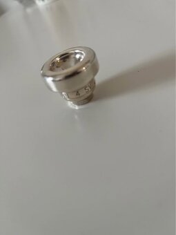 Nátrubky na trumpetu - 4