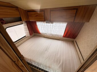 Buerstner 590/900kg, 100km/h - 4