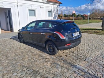 Lancia Delta 1.6 JTD 88 kW | STK do 10/2027 - 4