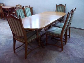 113 Rustikální rozkládací dřevěný stůl a 6 židlí - masiv - 4