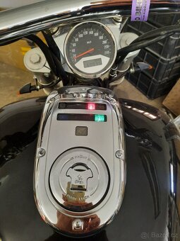 Honda VTX 1800 - 4
