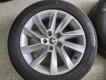 Originál alu kola 17" na Škoda Superb III. letní Michelin - 4