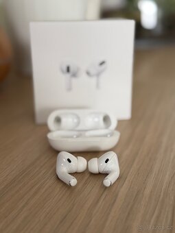 Apple AirPods Pro (model A2083) – bezdrátové nabíjení, TOP - 4