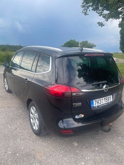 Opel Zafira Tourer - 4