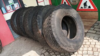 Prodám pneu na Tatra 813/815 - 4