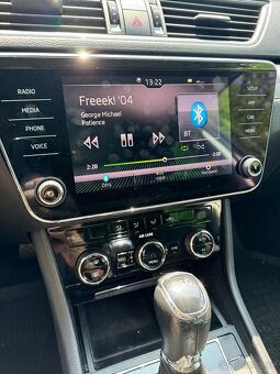 Škoda Superb 2.0 TDI 110kw DSG - 4