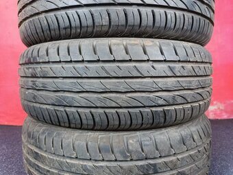 195/60 R15 88 H LETNÍ Barum Bravuris 2 - 4
