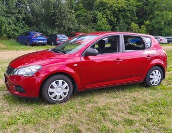 Kia Ceed 1.6 CRDi, rok 2010, najeto 171tis.km, po servise - 4