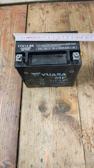 Baterie Yuasa - 4