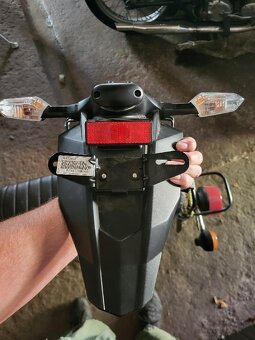 Kawasaki Z800-držák zadní SPZ vč blinkrů - 4