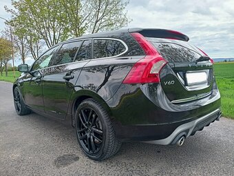 Volvo V60, 2.4 D6 162 kW AWD R-DESIGN HYBRID TWIN ENGINE - 4