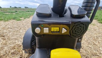 Peg-Pérego John Deere Ground Force traktor s vlečkou - 4