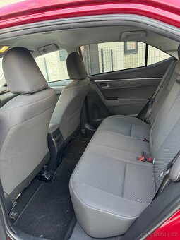 Toyota Corolla 97 kw 1.6 benzin 36 tisíc najeto - 4