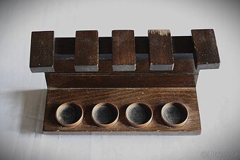 STAROŽITNÝ STOJÁNEK NA DÝMKY - 4