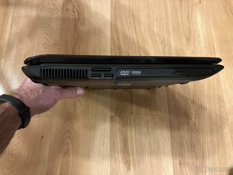 Notebook Asus K72J – nefunkční – na díly - 4