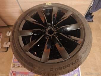VW Arteon Chennai Alu kola 5x112 R19 ET40 +letní pneu - 4