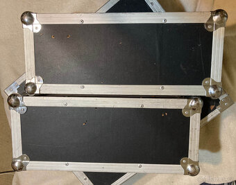 Rack 19" zařízení / 3-4 U používaný - 4