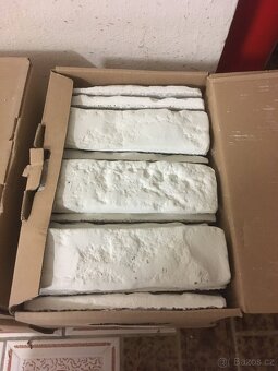 Bílé obkladové cihly - 4