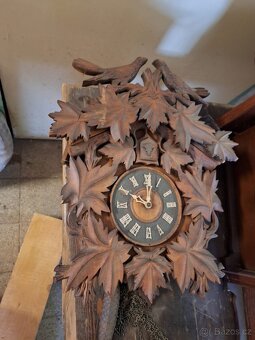 Hodiny vyřezávané - 4