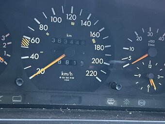 Mercedes Benz W124 300TD - 4