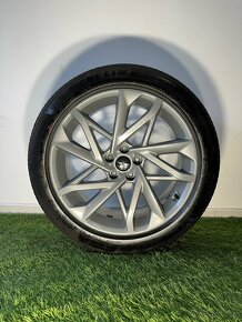 Alu kola 5x114.3 R20 s letním pneu (new) - 4