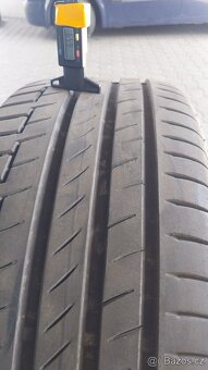 Prodám 2 x letní pneu Continental 235/50/19 - 4