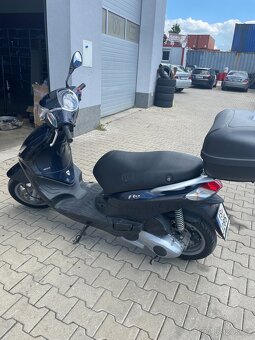 Pronájem Skutru Piaggio 125cc - 4