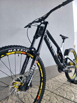 Downhill kolo Canyon Sender CF 9.0 Team Carbon 2018 27.5" - 4