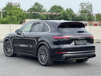 Porsche Cayenne Turbo 4.0 V8, Záruka, Akrapovič, top výbava - 4