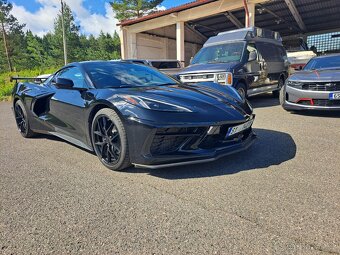 Chevrolet Corvette C8 Stingray - 4
