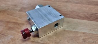Škrtící ventil třícestný HBS, G3/8", hliníkový - hydraulika - 4
