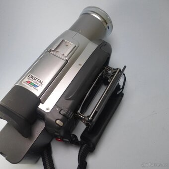 Kamera Panasonic NV-DS27 MiniDV - 4