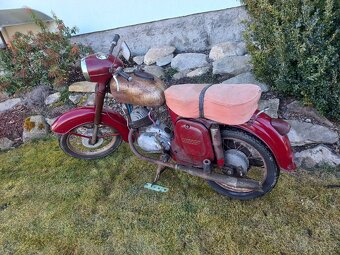 Jawa-Čz 150/352 - 4