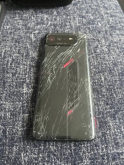 Telefon Asus ROG Phone 6 + komplet herní příslušenství - 4
