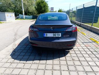 Tesla 3 Performance - 4