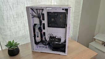 💻 Bílý herní PC | Ryzen 5 5600 + RTX 3060Ti GDDR6X - 4