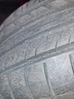 Dunlop 225/50 R17 - 4