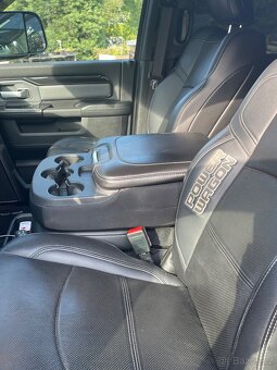 Dodge ram 2500 power wagon - 4