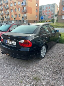 Bmw e90 2.5i - 4