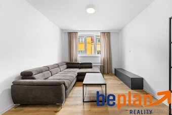 Pronájem bytu 2+1, 65 m, Pardubice centrum, ulice Sladkovsk - 4