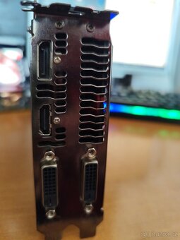 GPU AMD RADEON R9 290 4GB - 4
