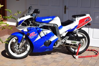 SUZUKI GSX-R 400 - 4