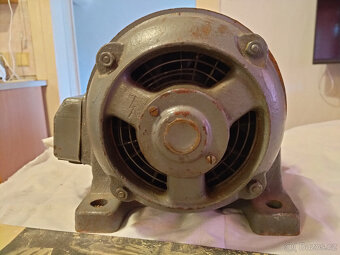 Elektromotor 0,37 KW 1420ot/min - 4