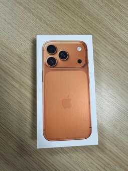 NOVÝ, ZÁRUKA 24M, iPhone 17 Pro 256GB COSMIC ORANGE - 4