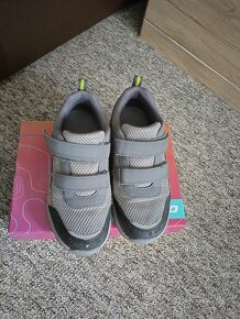 Dívčí dětské sportovní tenisky vel. 35 - 4