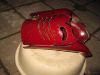 prsíčka Jawa 05;555 - 4