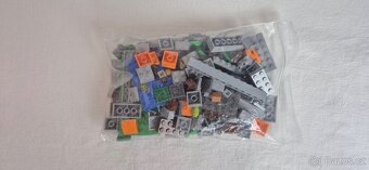 LEGO Minecraft 21141 Jeskyně se zombie - 4