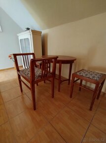 starožitný stolek + stoličky - 4